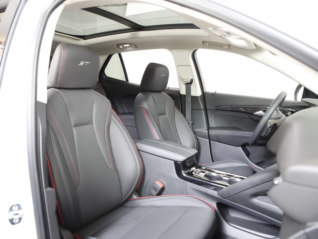 Used 2023 Buick Envision Essence w/ Sport Touring Package AWD/4WD image 8