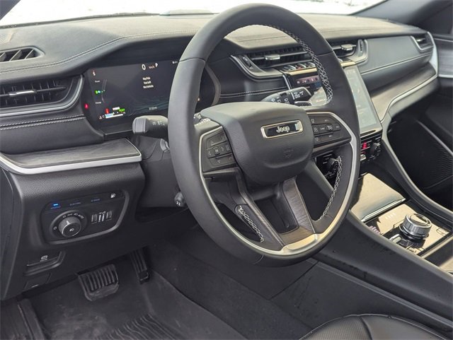 New 2024 Jeep Grand Cherokee Limited 4xe w/ Luxury Tech Group II image 9