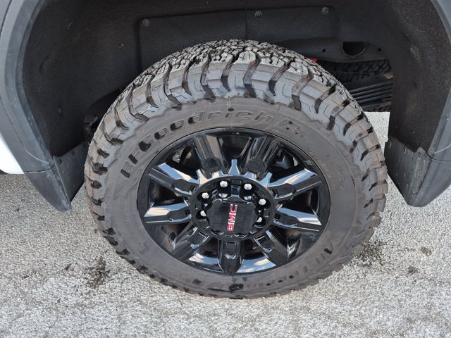 Used 2026 GMC Sierra 2500 AT4 w/ AT4 Premium Plus Package AWD/4WD image 33