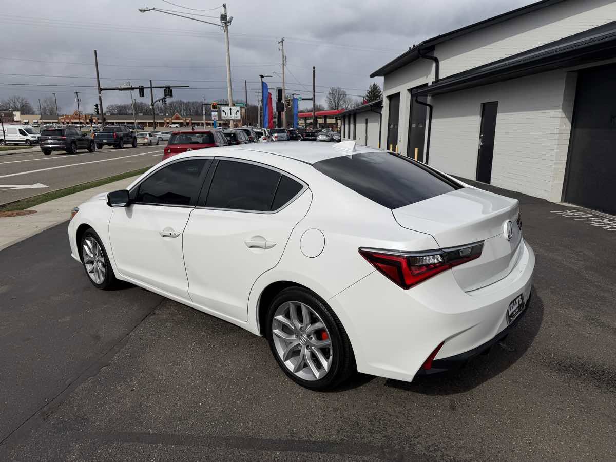 Used 2022 Acura ILX image 3