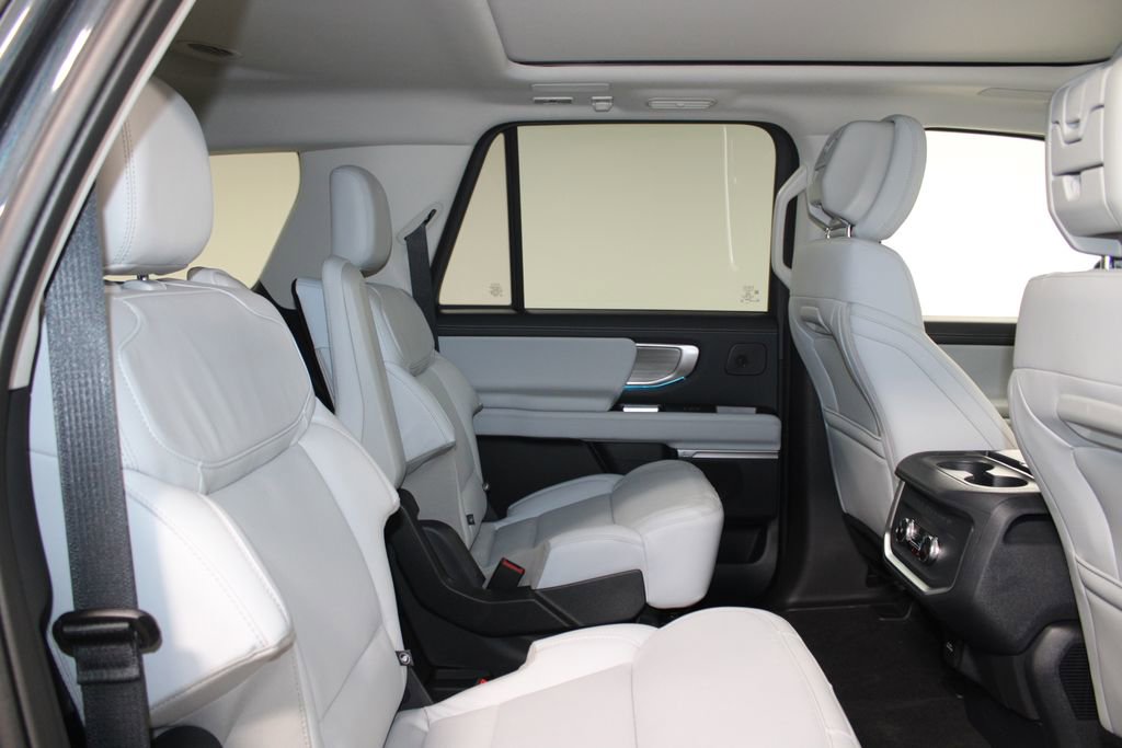 New 2026 Ford Expedition Max Platinum AWD/4WD image 32