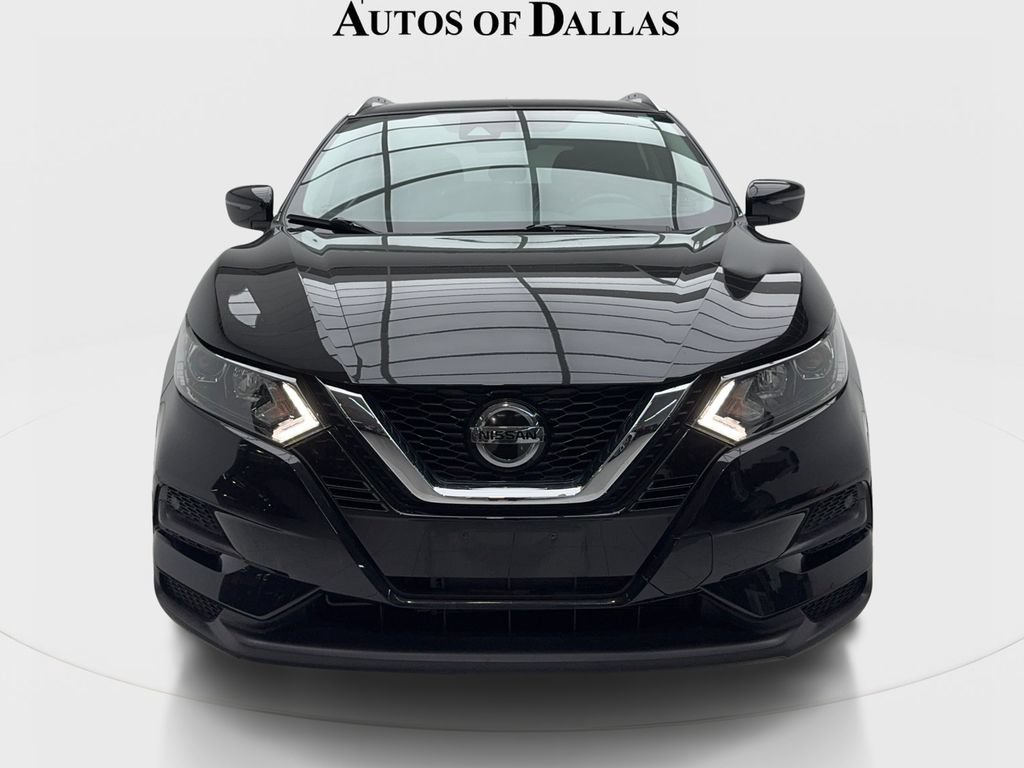 Used 2020 Nissan Rogue Sport SV FWD image 3