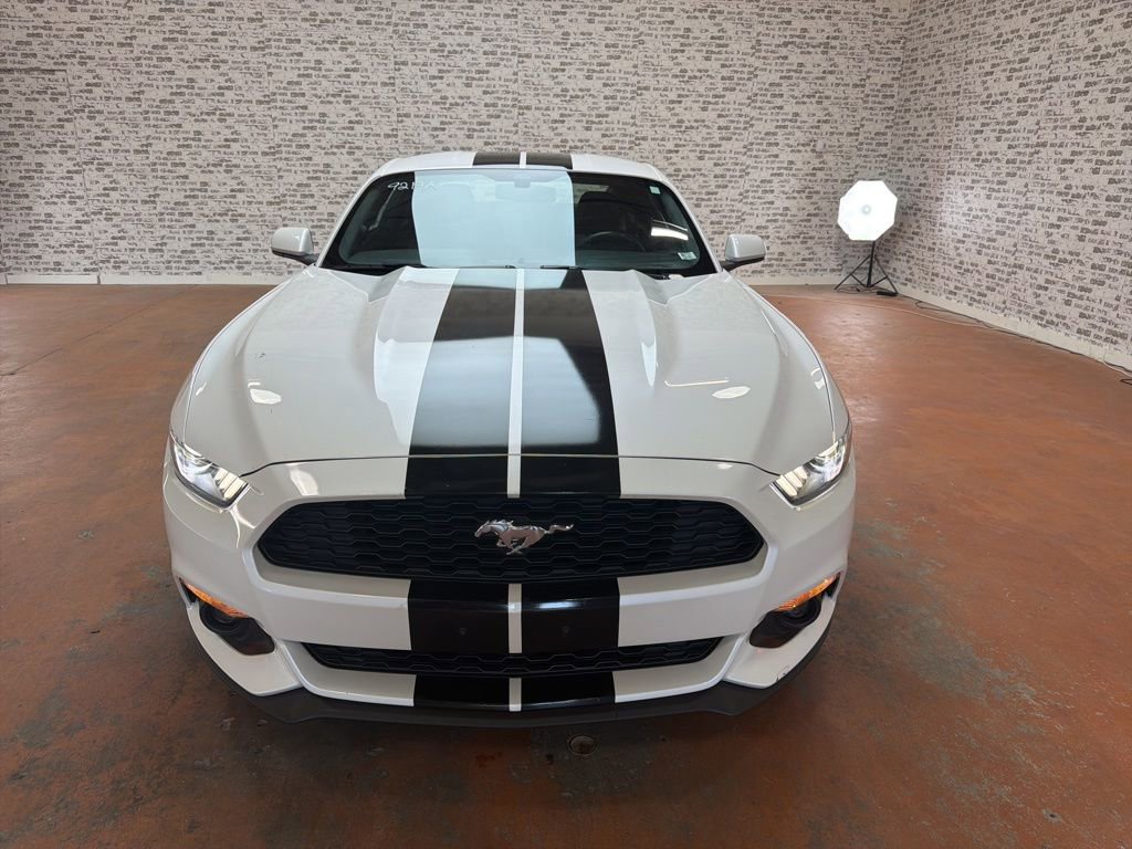 Used 2017 Ford Mustang Coupe image 2