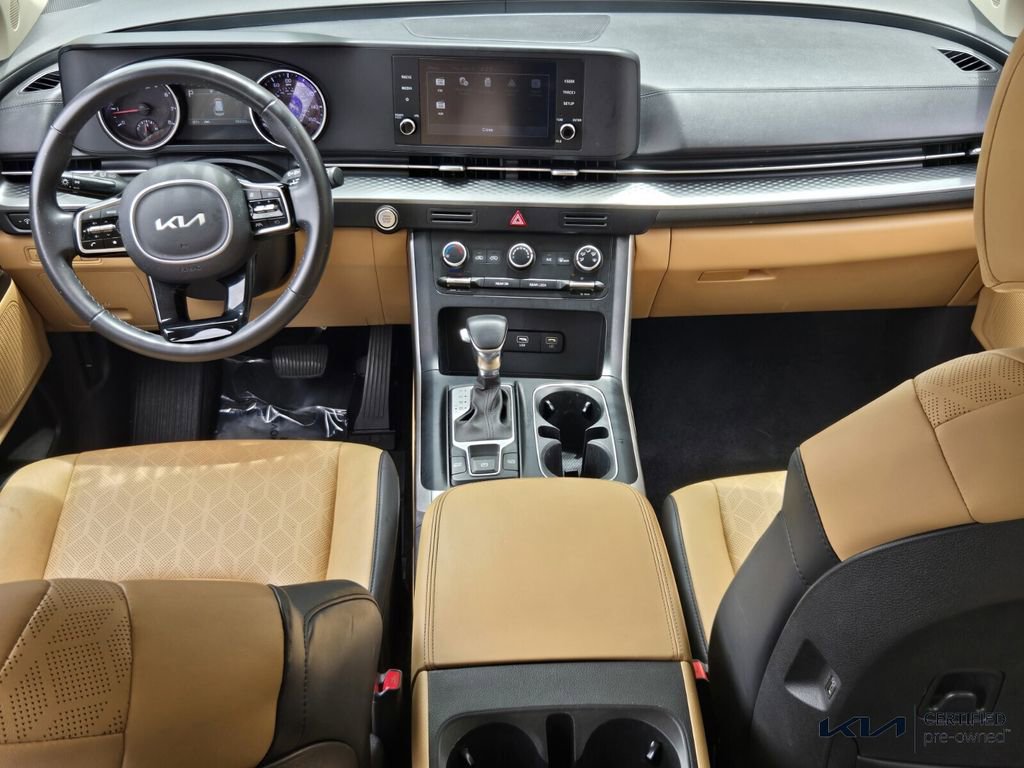 Used 2023 Kia Carnival LX FWD image 11