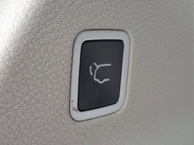 Used 2017 Chrysler Pacifica Limited w/ UConnect Theater Package image 10