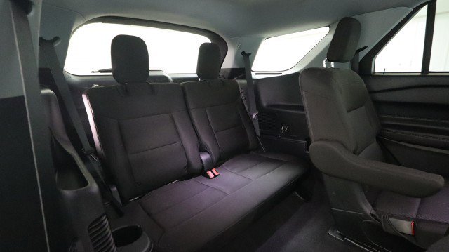 Used 2022 Ford Explorer XLT image 12