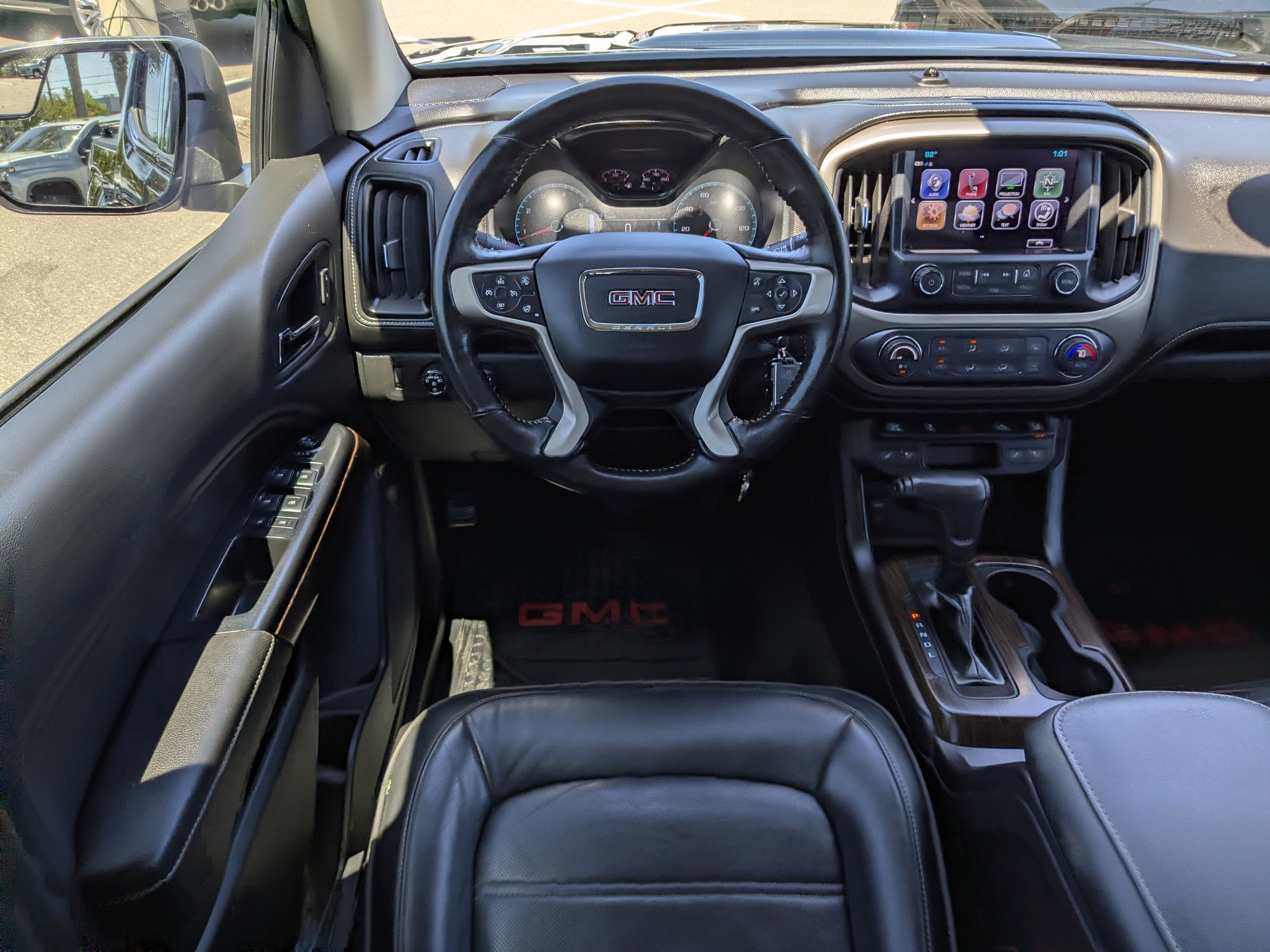 Used 2017 GMC Canyon Denali image 16