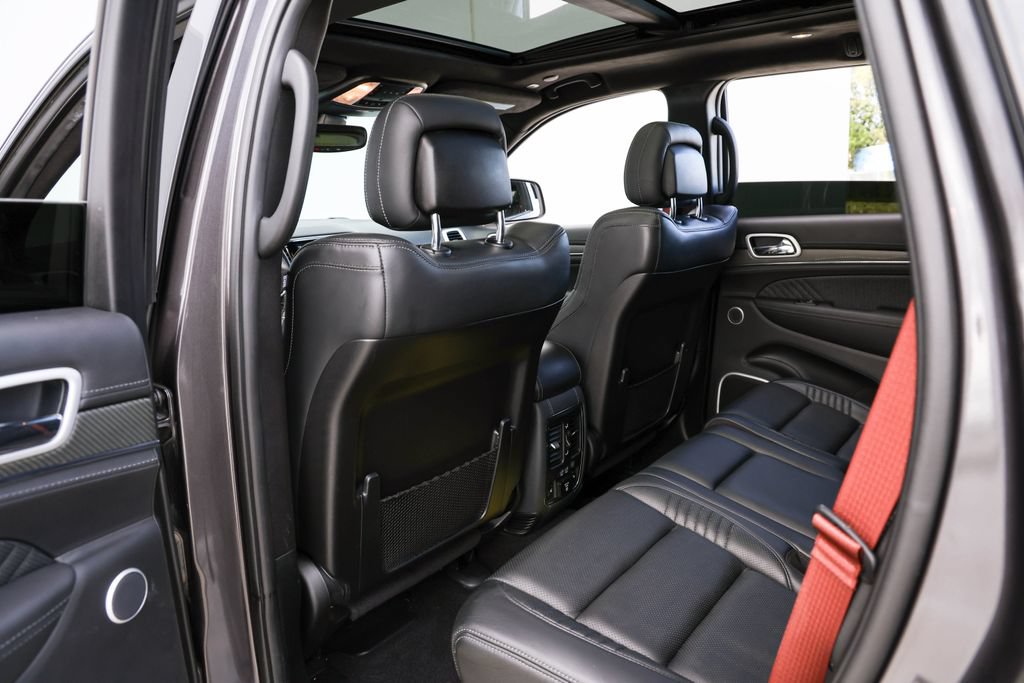 Used 2020 Jeep Grand Cherokee SRT AWD/4WD image 29