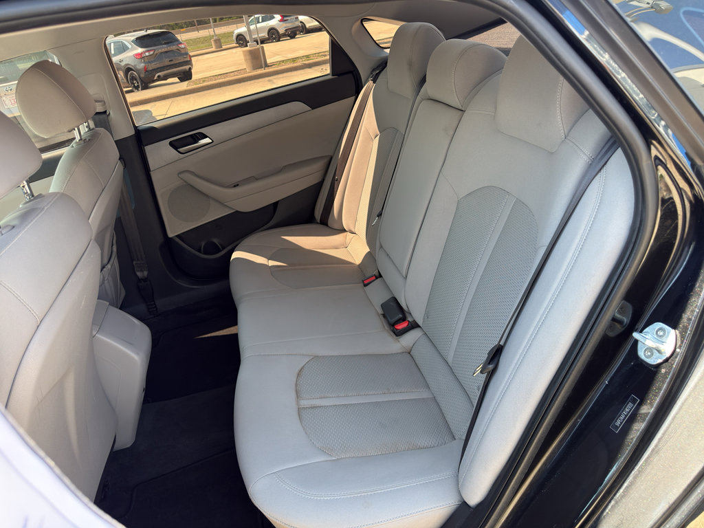 Used 2019 Hyundai Sonata SE image 12