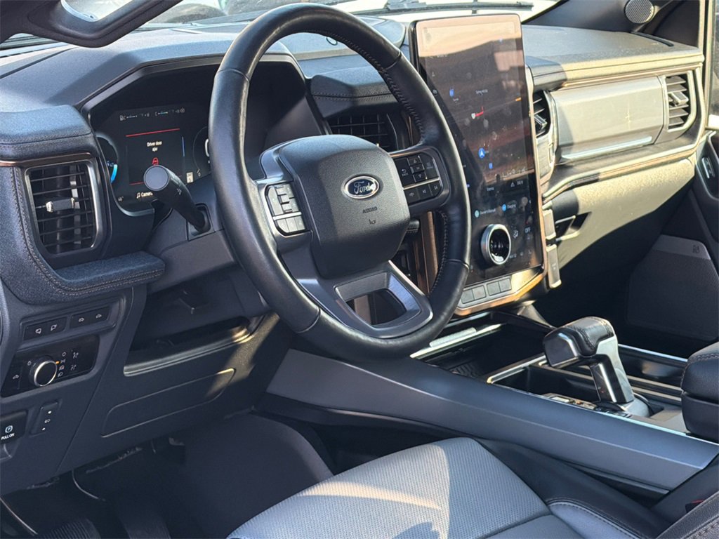 Used 2023 Ford F150 Lightning Lariat image 16