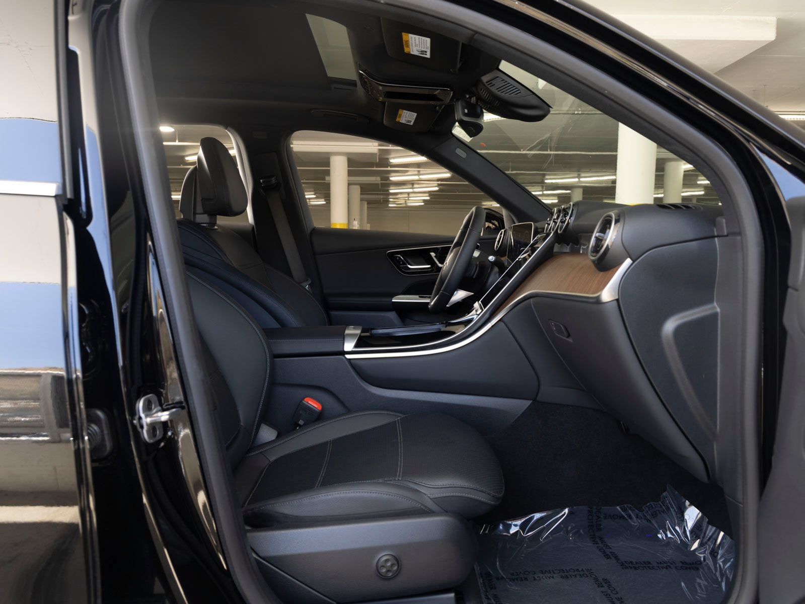 Certified 2026 Mercedes-Benz GLC 300 4MATIC image 27