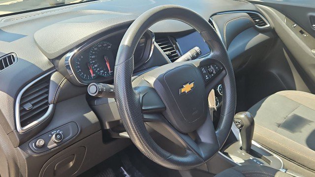 Used 2021 Chevrolet Trax LS AWD/4WD image 11