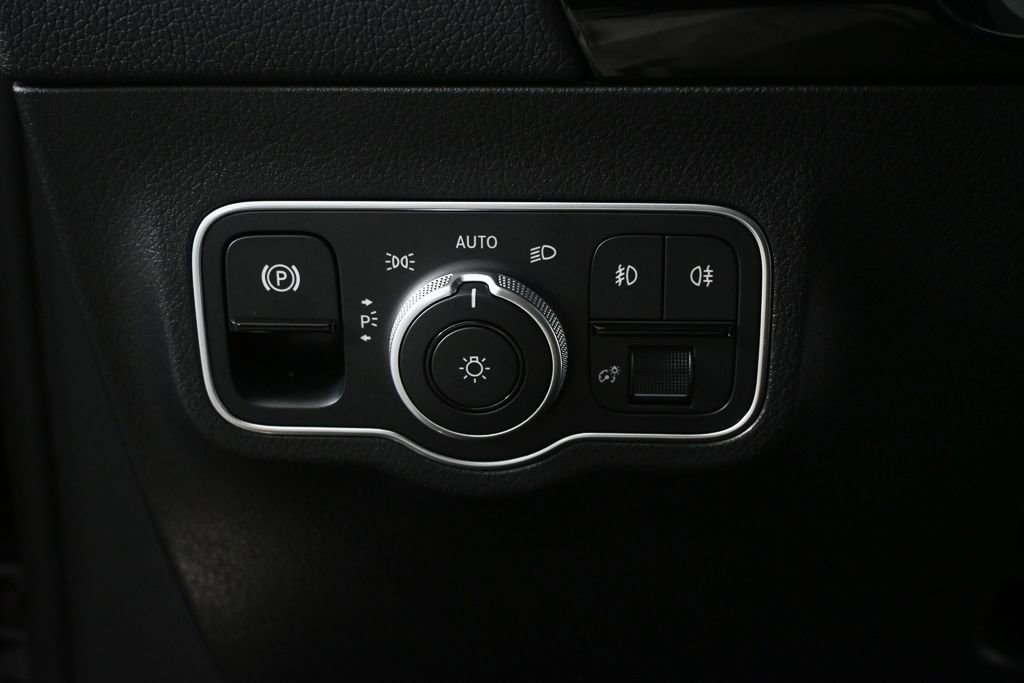 Certified 2026 Mercedes-Benz GLA 250 image 9