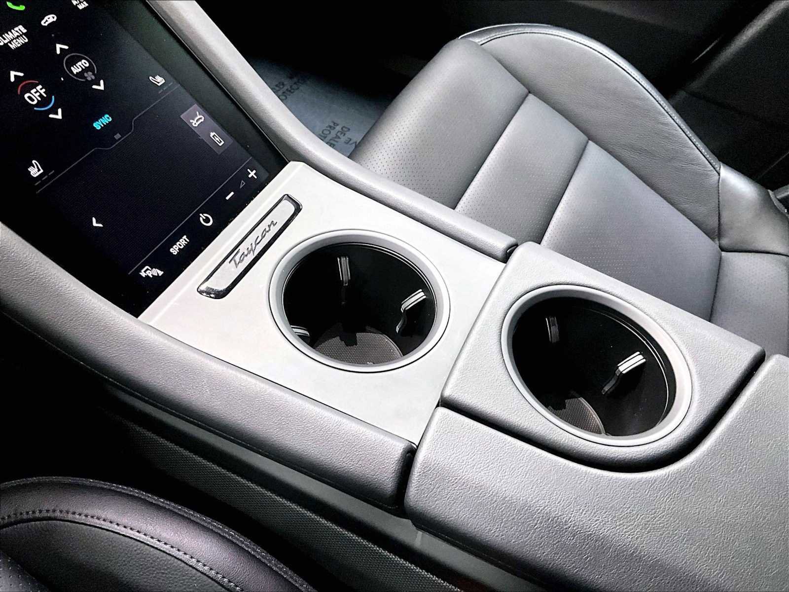 Used 2022 Porsche Taycan image 20