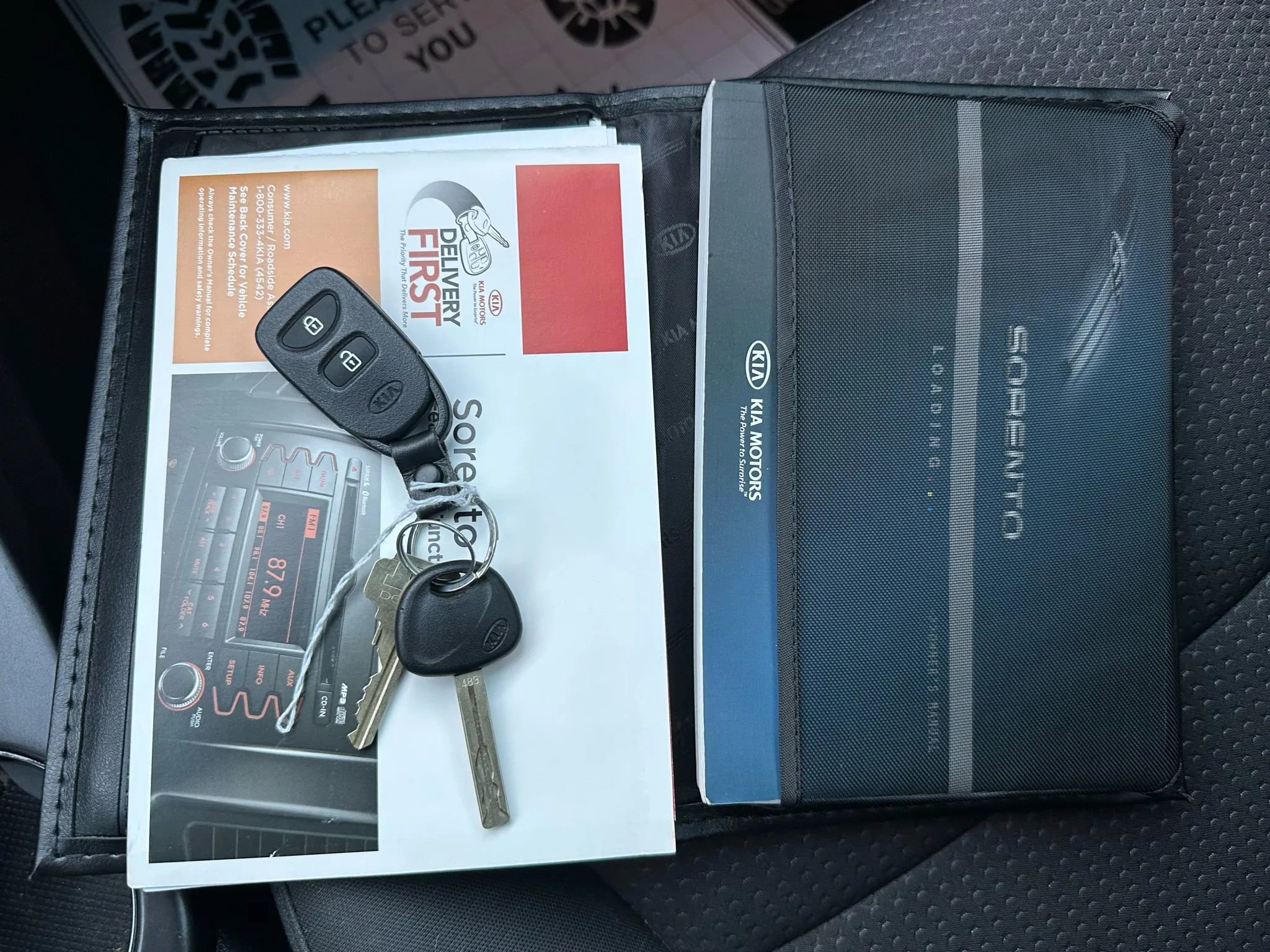 Used 2011 Kia Sorento LX w/ Convenience Pkg FWD image 7