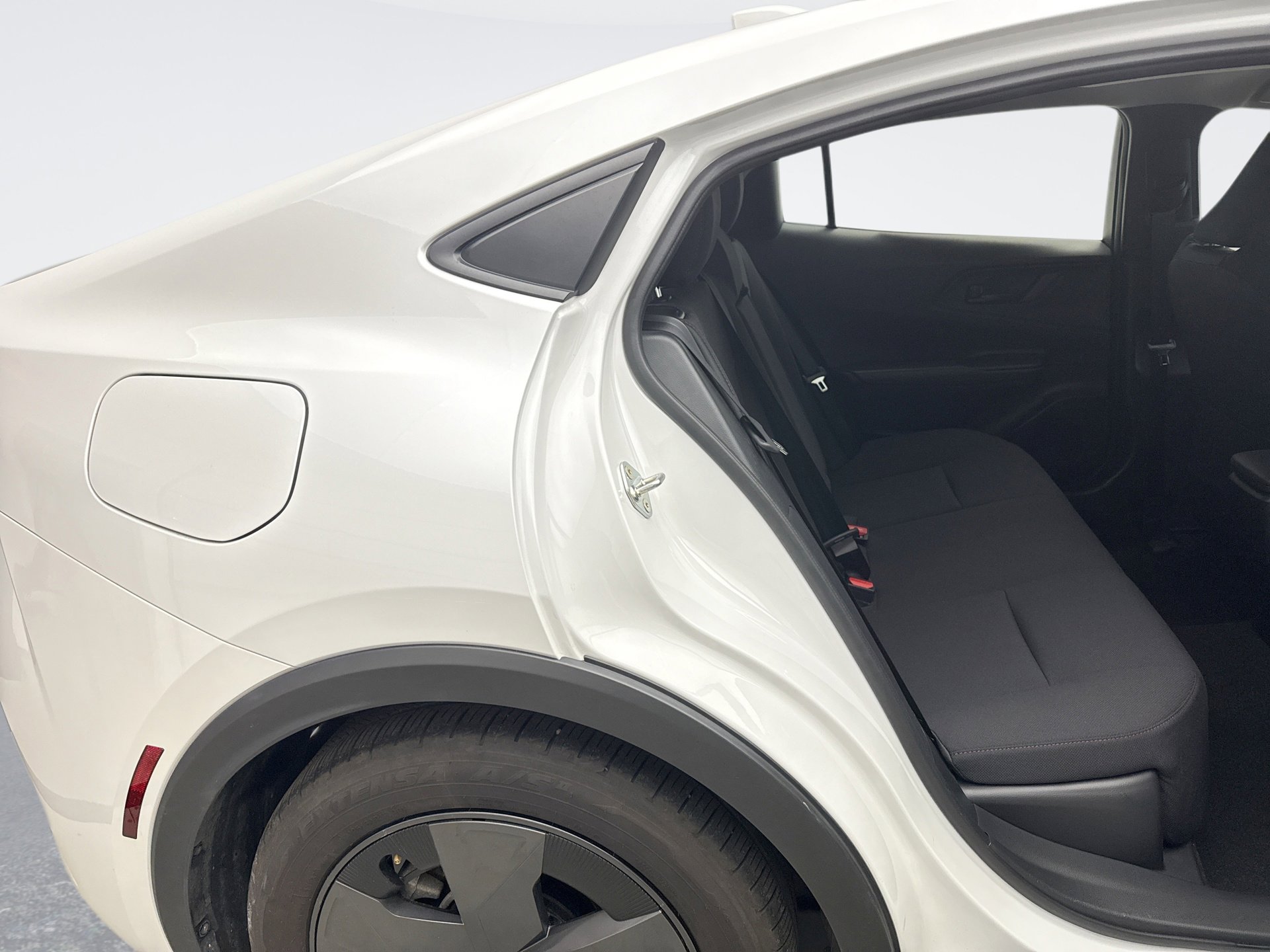 Used 2024 Toyota Prius Prime SE image 17