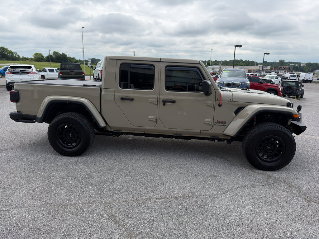 Used 2022 Jeep Gladiator Rubicon w/ LED Lighting Group AWD/4WD image 4