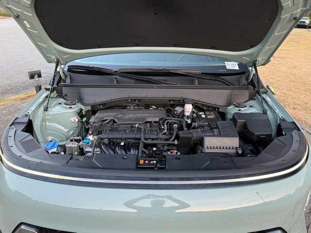 Used 2025 Hyundai Kona SEL image 32