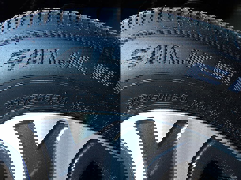 Used 2025 Subaru Ascent Limited w/ Popular Package #2 image 33