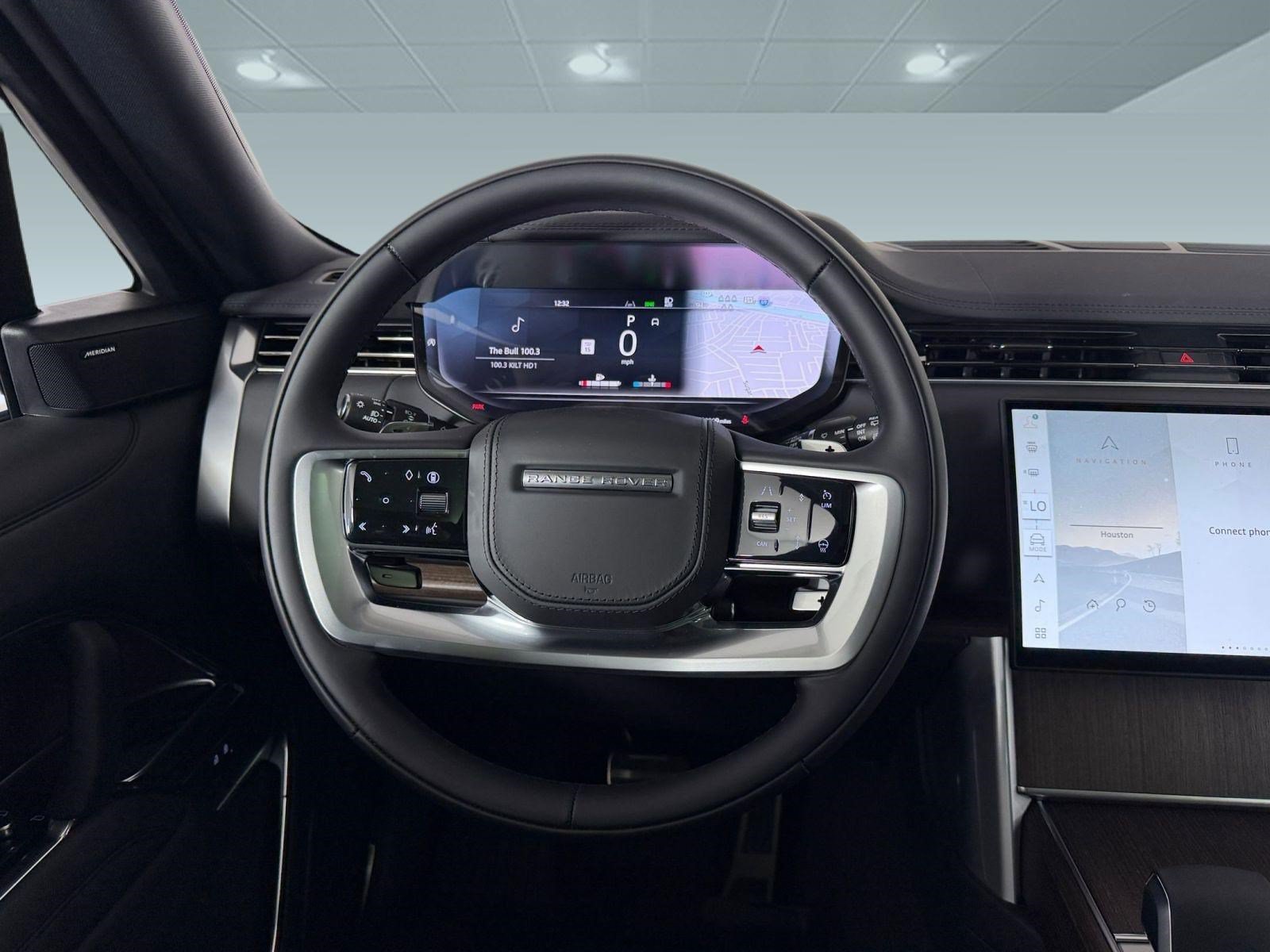 New 2026 Land Rover Range Rover Long Wheelbase SE AWD/4WD image 23