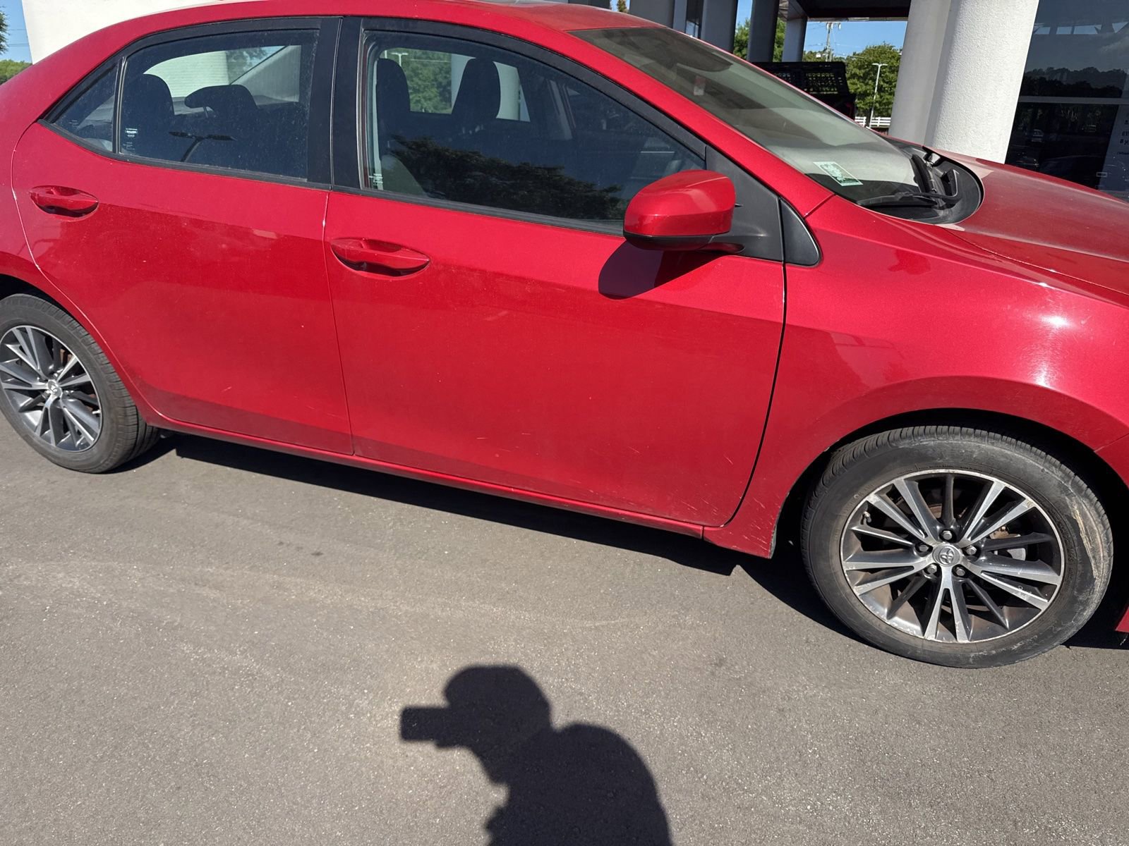 Used 2017 Toyota Corolla LE w/ LE Premium Package w/Moonroof FWD image 3