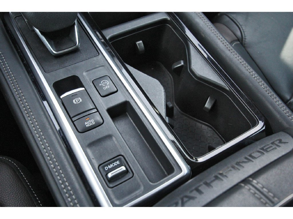 Used 2023 Nissan Pathfinder Platinum w/ Lighting Package (N93) FWD image 33