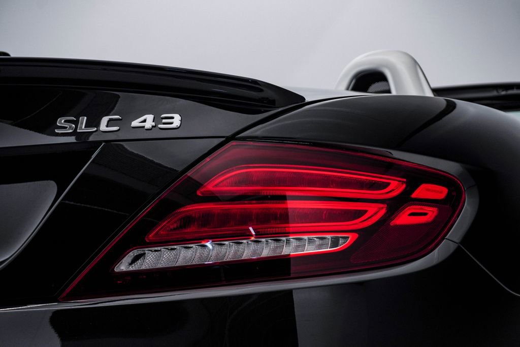 Used 2020 Mercedes-Benz SLC 43 AMG image 15