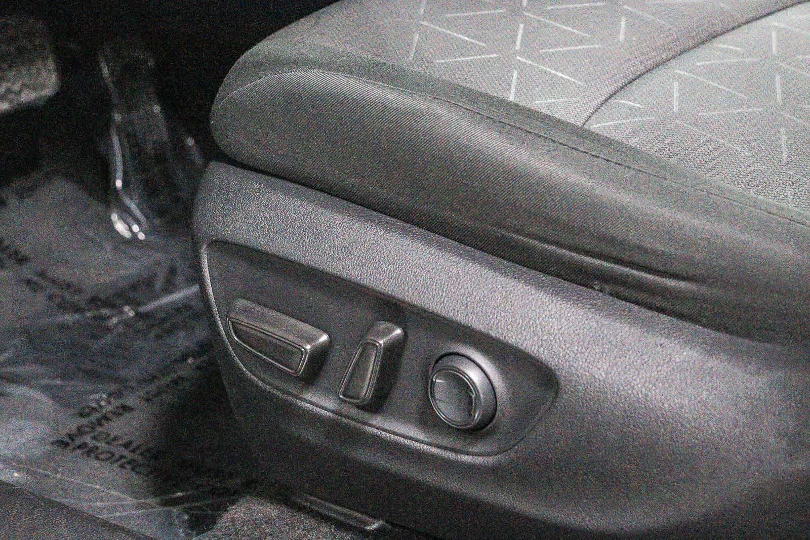 Certified 2024 Toyota RAV4 XLE FWD image 22