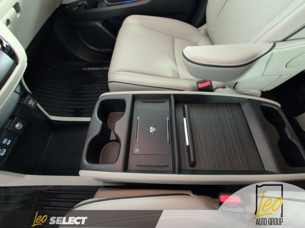 Used 2025 Honda Odyssey Touring image 19