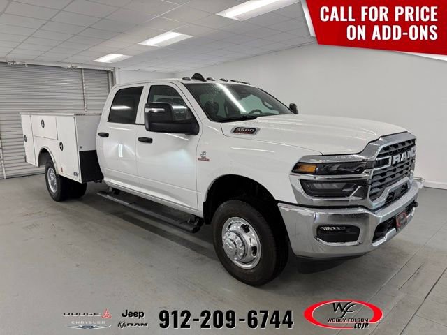 New 2026 RAM 3500 Tradesman w/ Chrome Appearance Group A AWD/4WD image 3