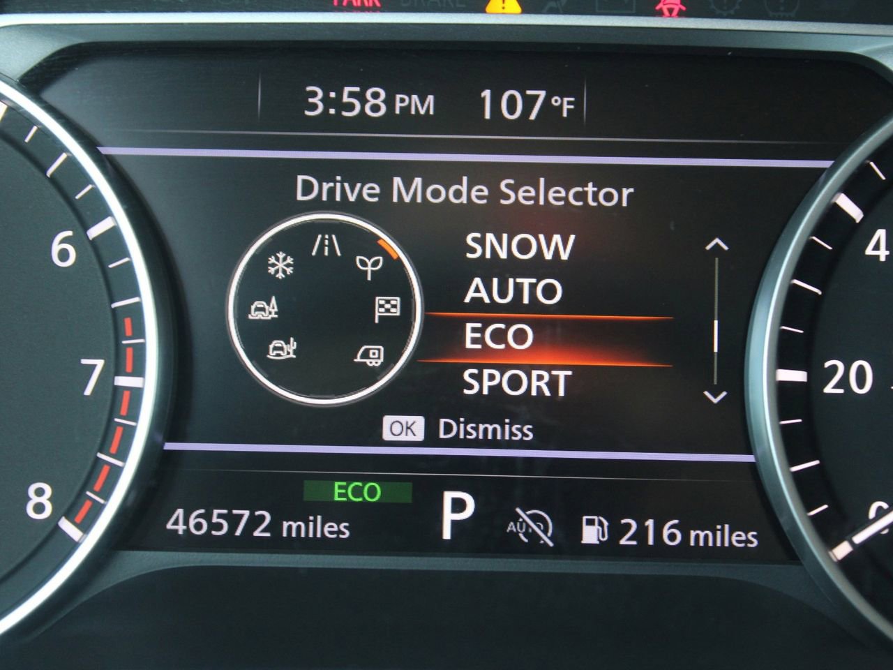 Used 2025 Nissan Pathfinder SV AWD/4WD image 29