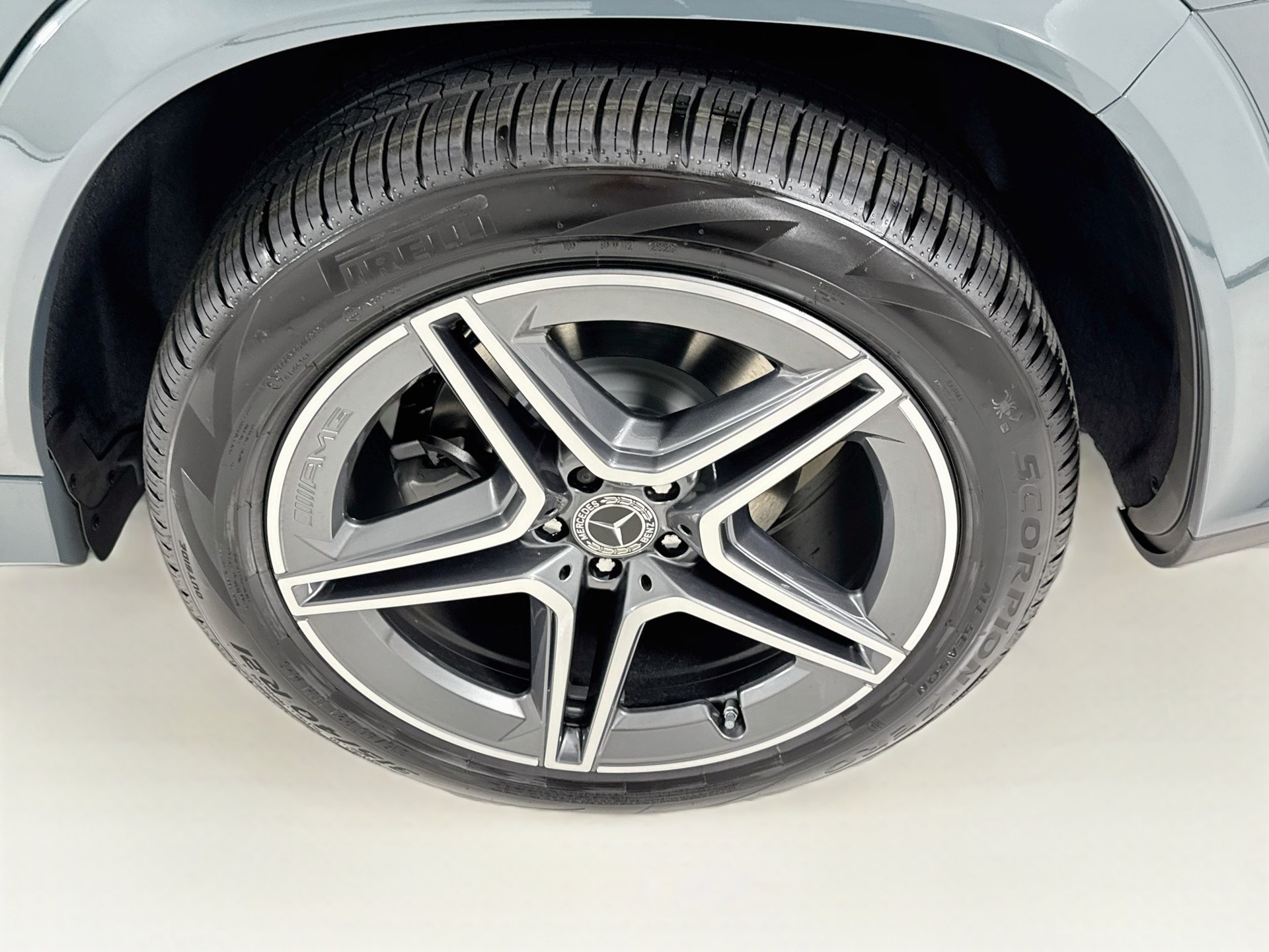New 2027 Mercedes-Benz GLS 450 4MATIC image 34