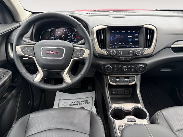 Used 2024 GMC Terrain Denali w/ Denali Premium Package AWD/4WD image 10