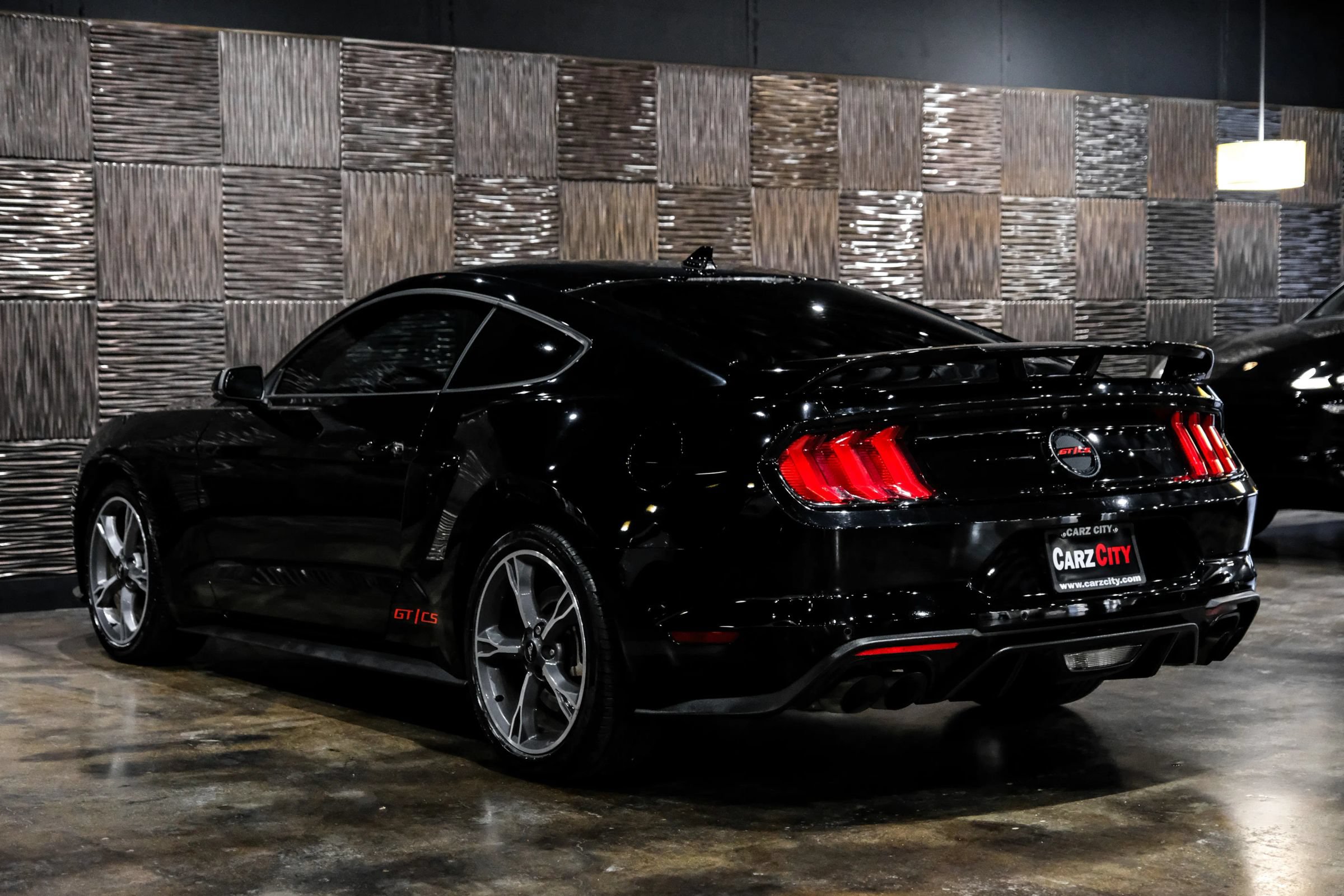 Used 2022 Ford Mustang GT Premium w/ Equipment Group 401A RWD image 8