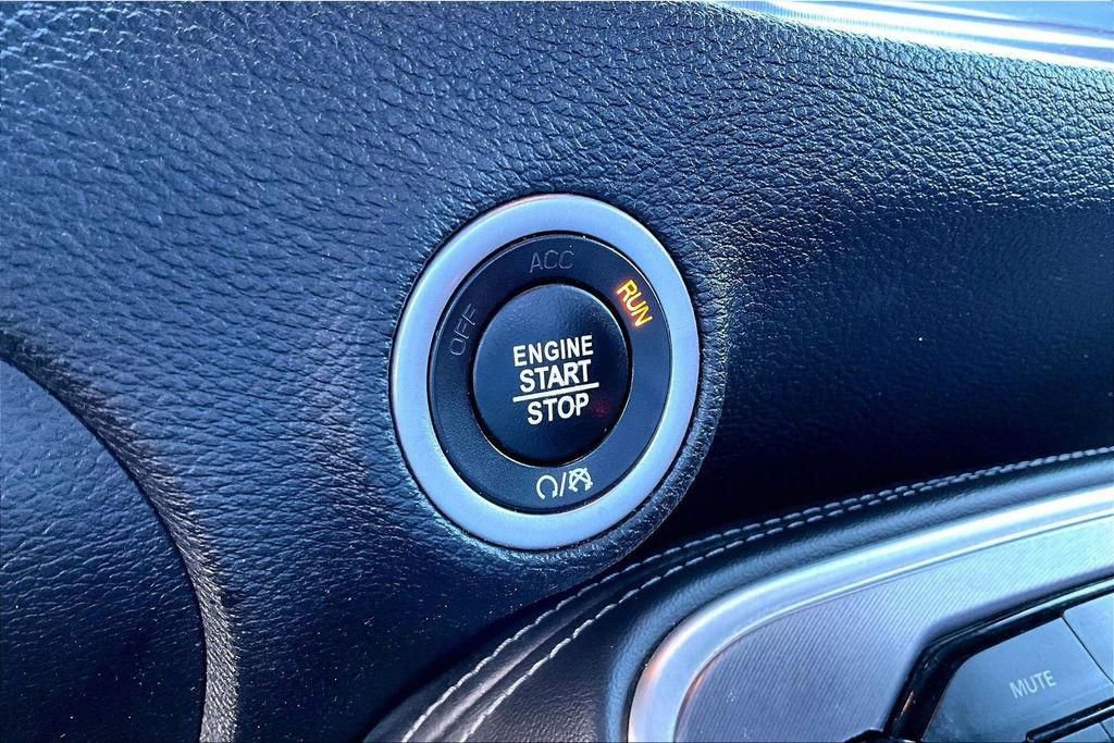 Used 2020 Dodge Challenger R/T image 30
