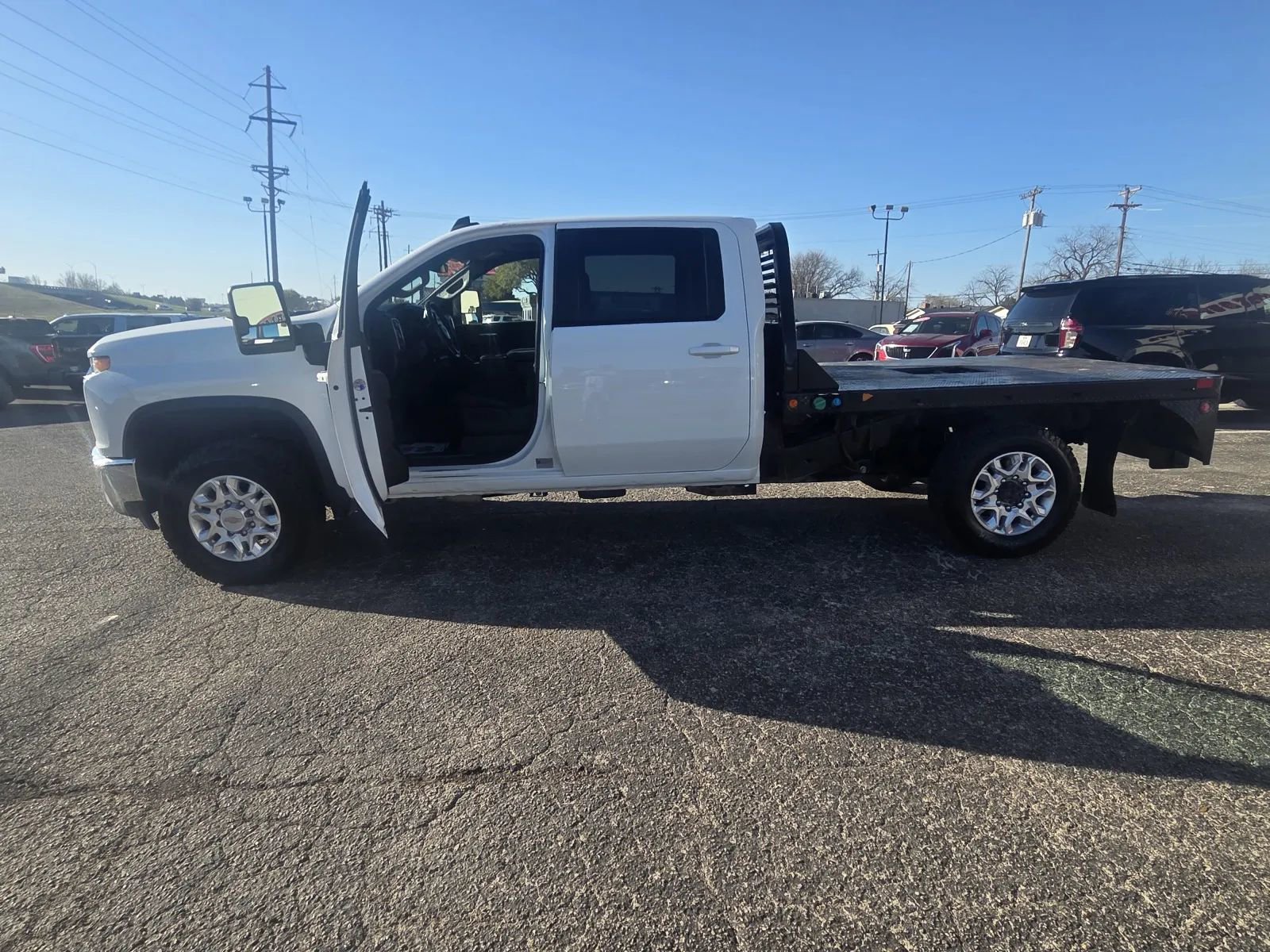 Used 2022 Chevrolet Silverado 2500 LT w/ Convenience Package image 9