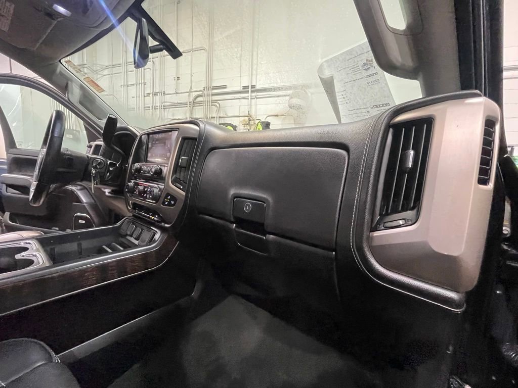Used 2015 GMC Sierra 2500 Denali w/ Snow Plow Prep Package image 18