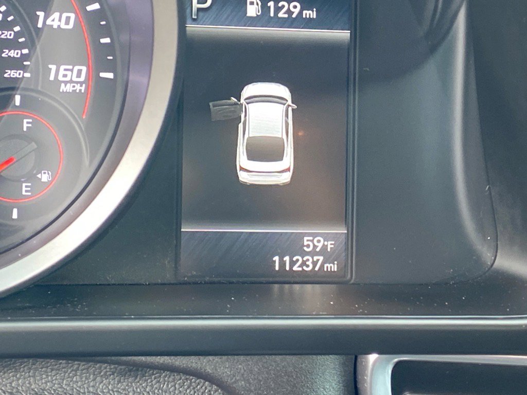 Used 2023 Hyundai Elantra SEL image 19