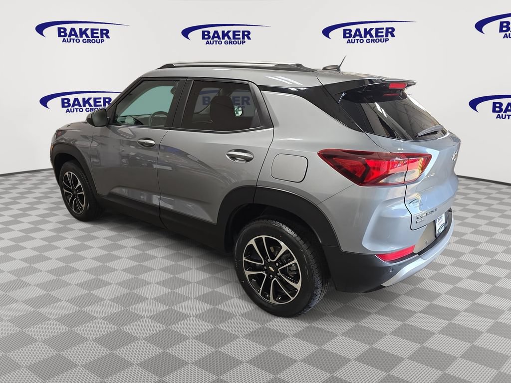 Used 2024 Chevrolet TrailBlazer LT w/ Convenience Package AWD/4WD image 7