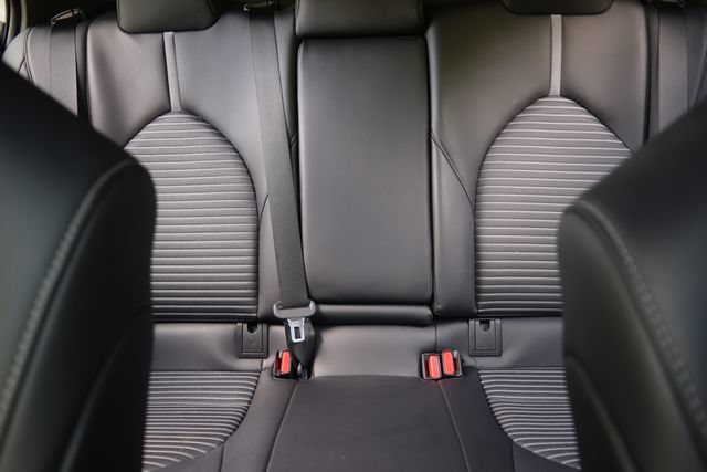 Used 2022 Toyota Camry SE w/ Audio Upgrade Package FWD image 16
