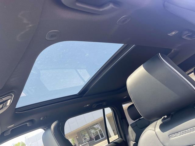 Used 2025 Jeep Grand Cherokee Summit AWD/4WD image 20