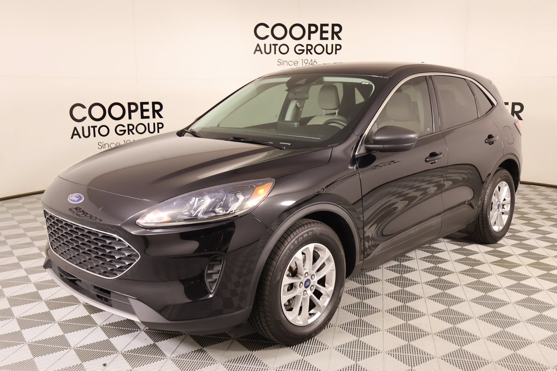 Used 2022 Ford Escape SE FWD image 9