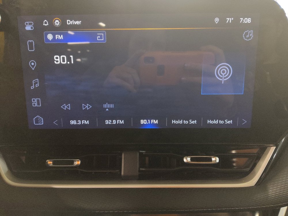 Used 2025 Chevrolet Equinox LT w/ Convenience Package II image 25