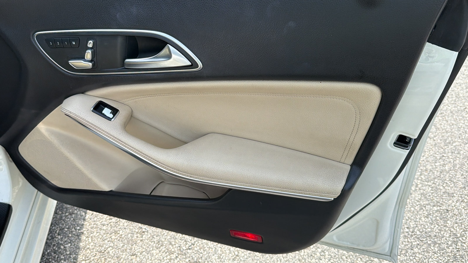 Used 2017 Mercedes-Benz CLA 250 image 19