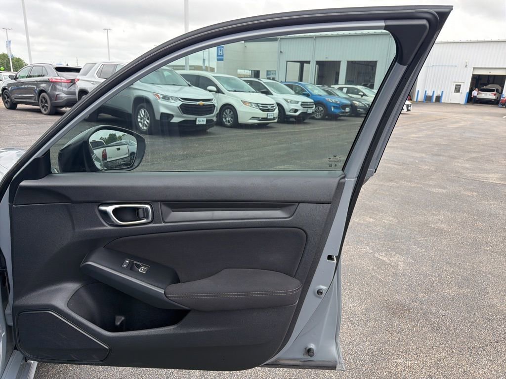 Used 2025 Honda Civic Sport image 28