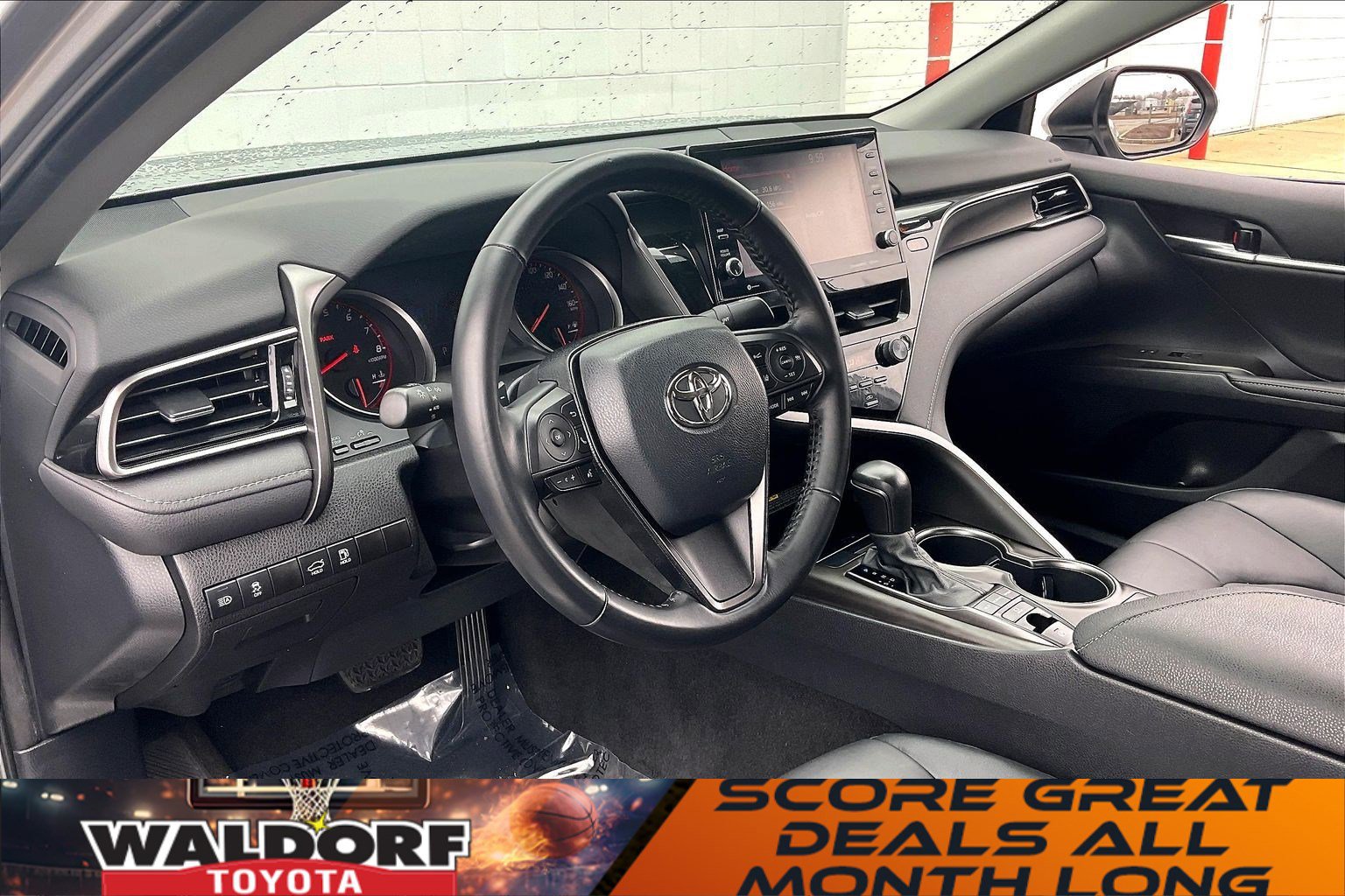 Used 2021 Toyota Camry XSE image 18