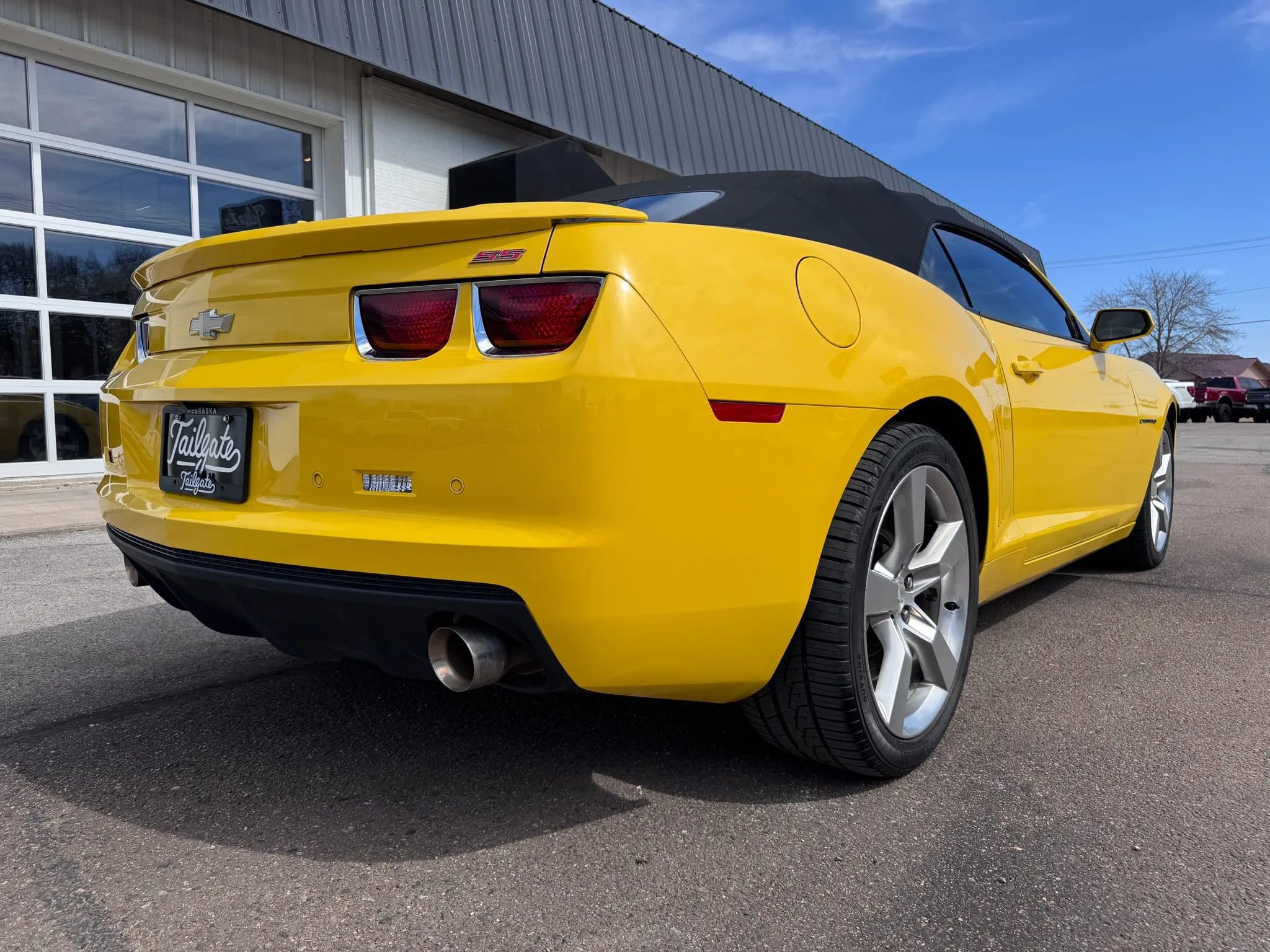 Used 2013 Chevrolet Camaro SS w/ RS Package RWD image 7