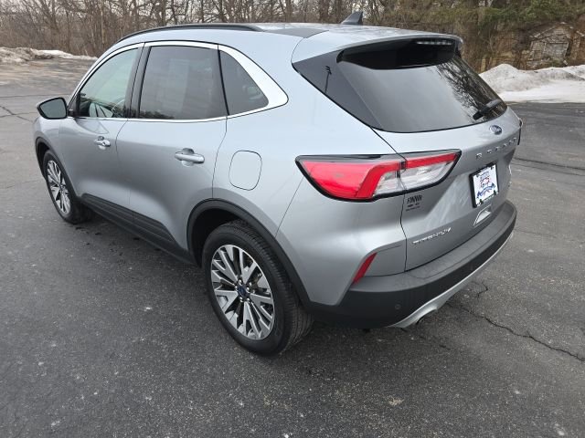 Certified 2022 Ford Escape Titanium image 14