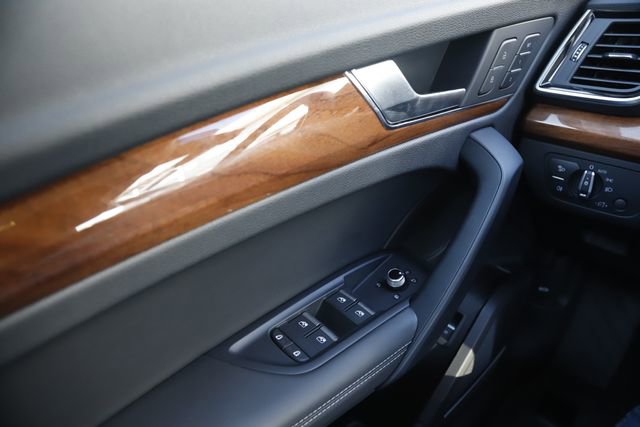 Used 2023 Audi Q5 2.0T Premium Plus image 24