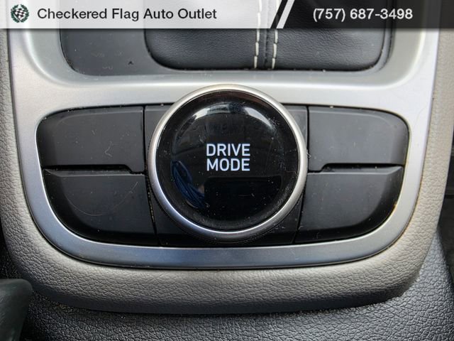 Used 2023 Hyundai Venue SEL image 20